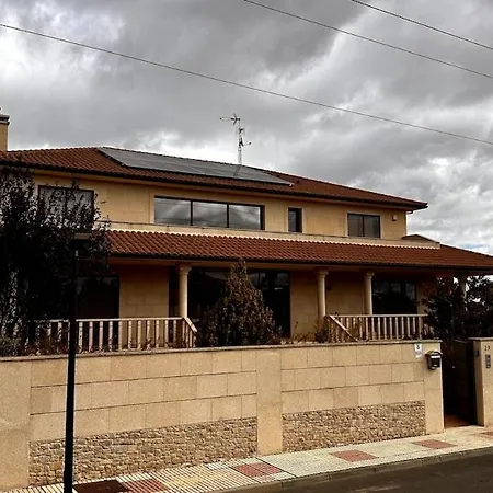 בית נופש Casa En Salamanca Carbajosa de la Sagrada